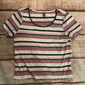 Women’s Francesca’s Alya Stripes Crop tshirt size large